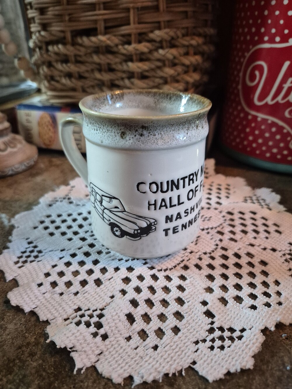 Vintage Country Music Hall of Fame Nashville Cadillac/Ryman Auditorium Mug